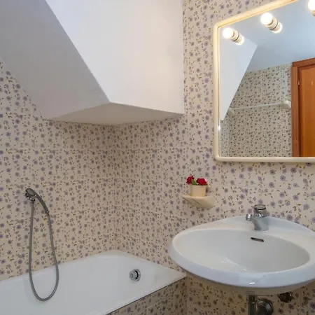 Apartment Casa Ladunia *